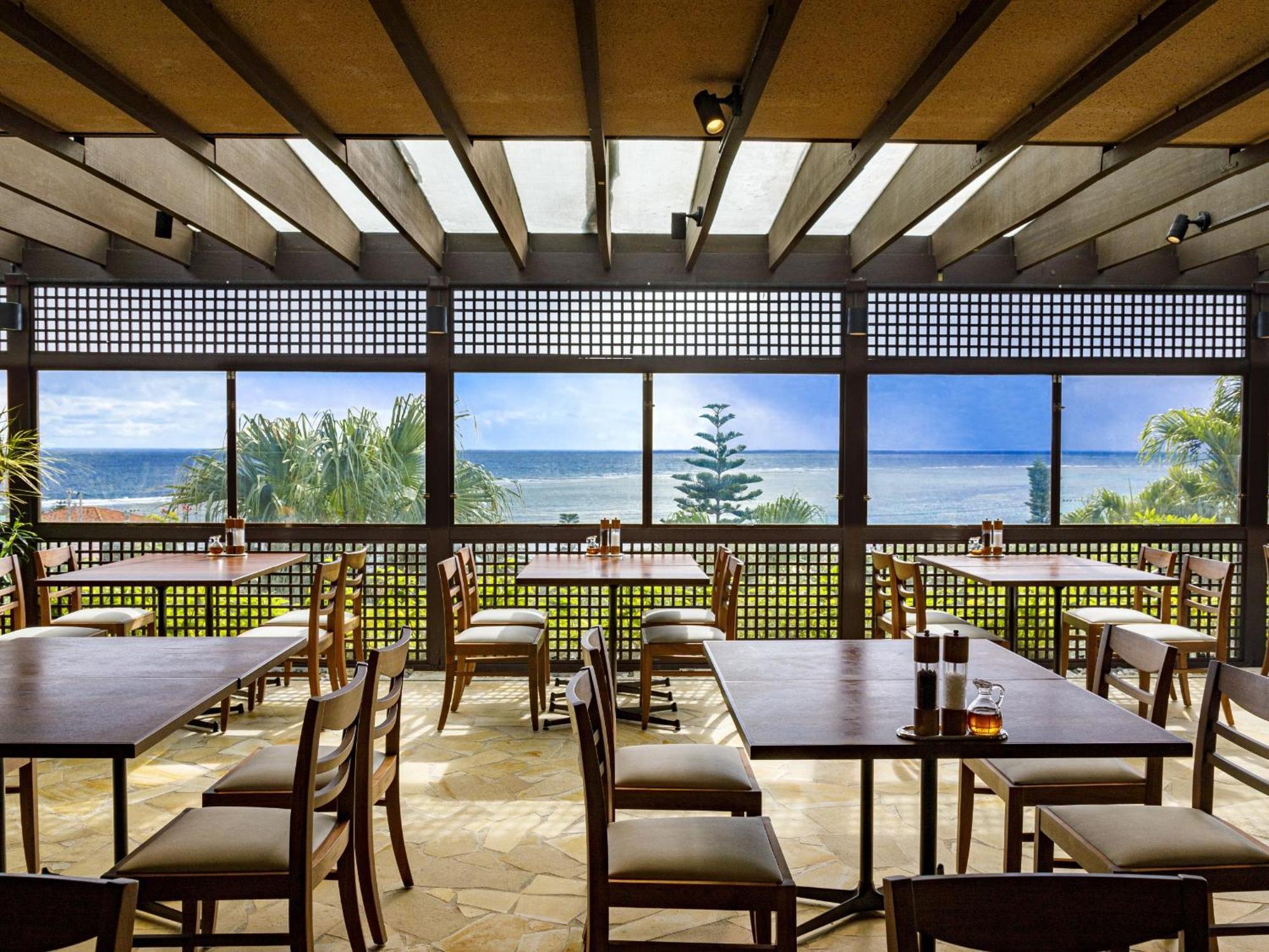 Hotel Shigira Mirage Miyakojima  Екстериор снимка