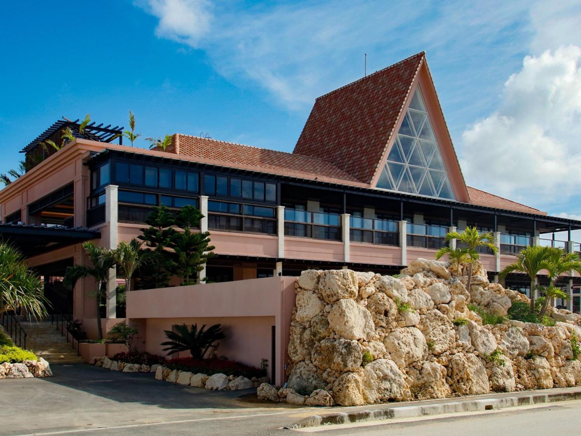 Hotel Shigira Mirage Miyakojima  Екстериор снимка
